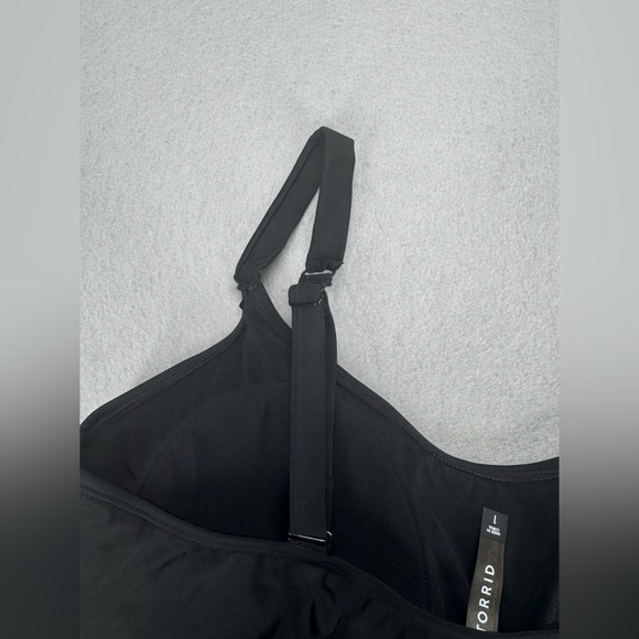 Torrid Flirt Swim Collection Black Flounce Bikini Bathing Suit Top 14/16 - Picture 7 of 9